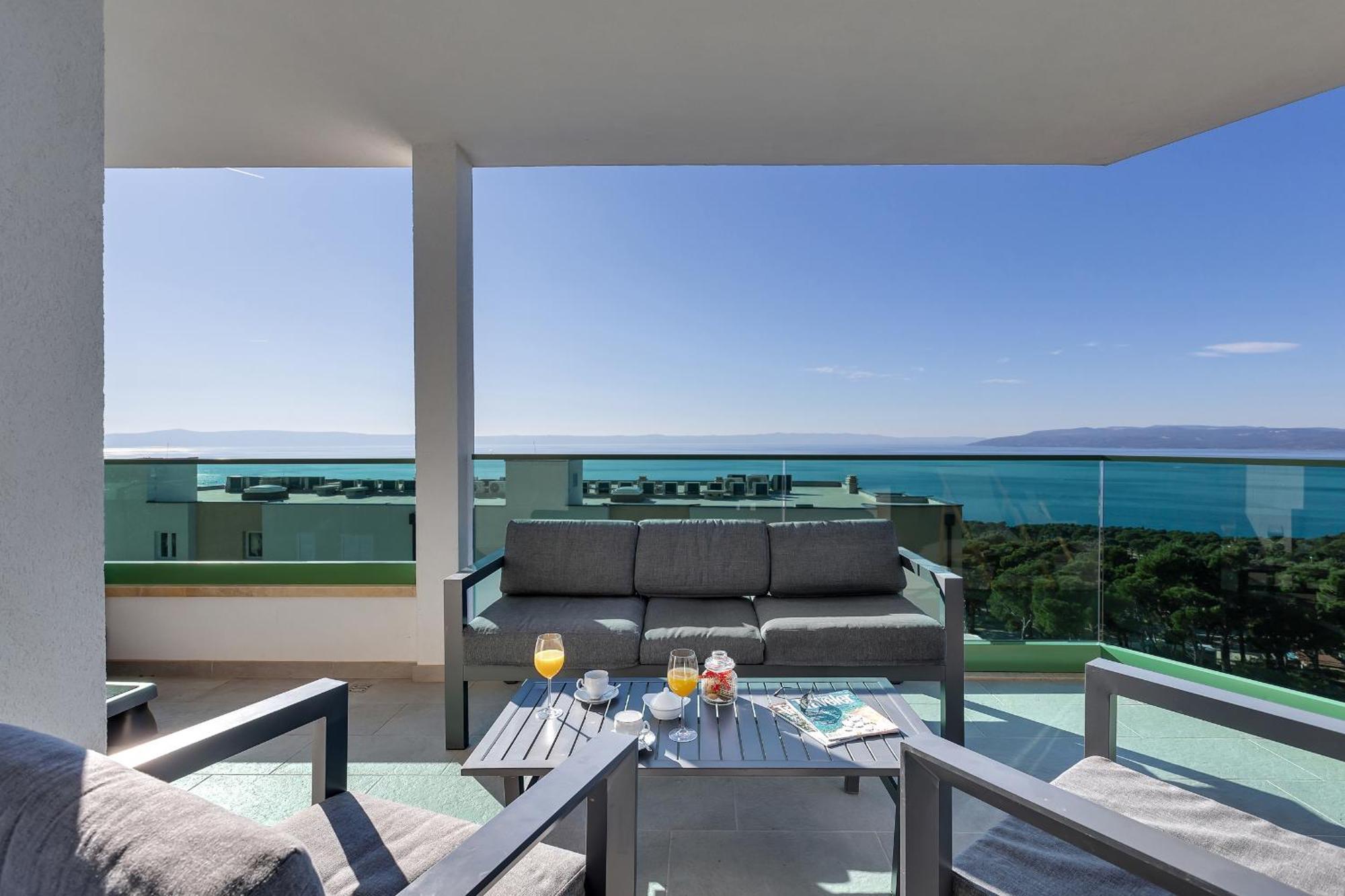 Appartamento Exclusive Penthouse Big Blue With Private Jacuzzi Makarska Esterno foto