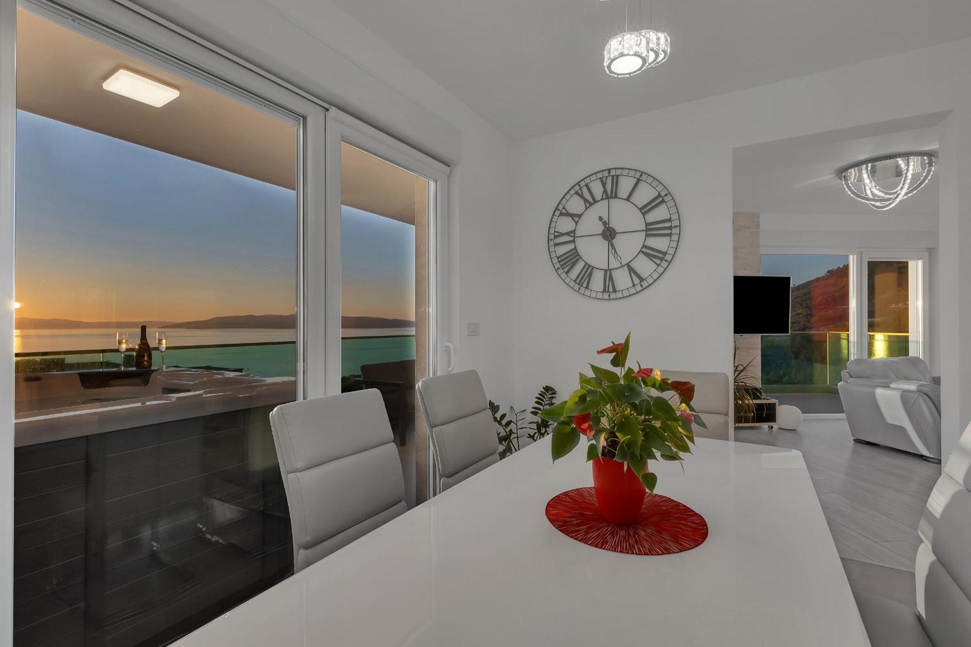 Appartamento Exclusive Penthouse Big Blue With Private Jacuzzi Makarska Esterno foto