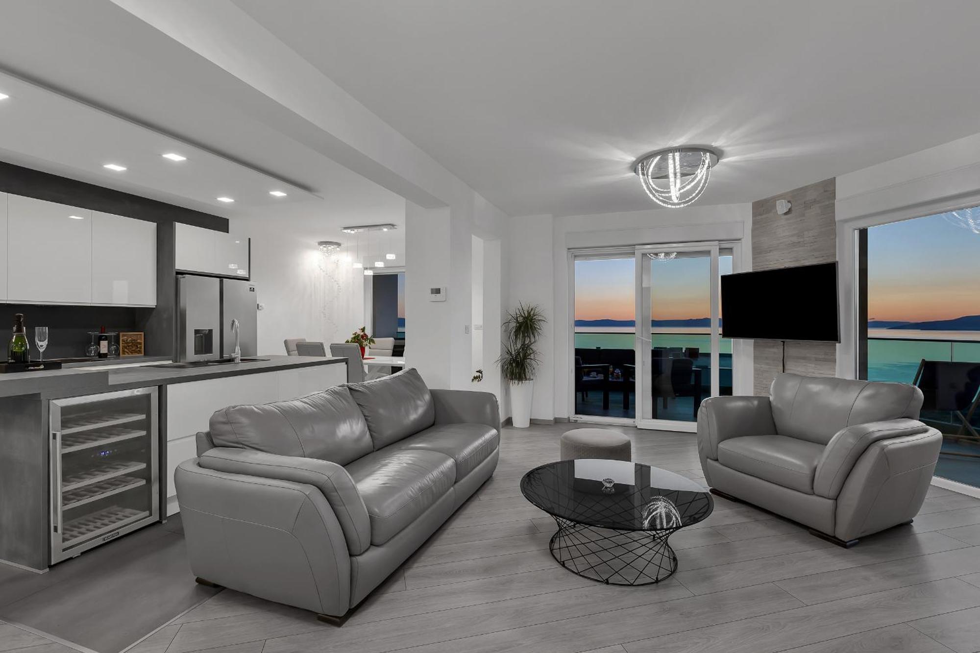 Appartamento Exclusive Penthouse Big Blue With Private Jacuzzi Makarska Esterno foto