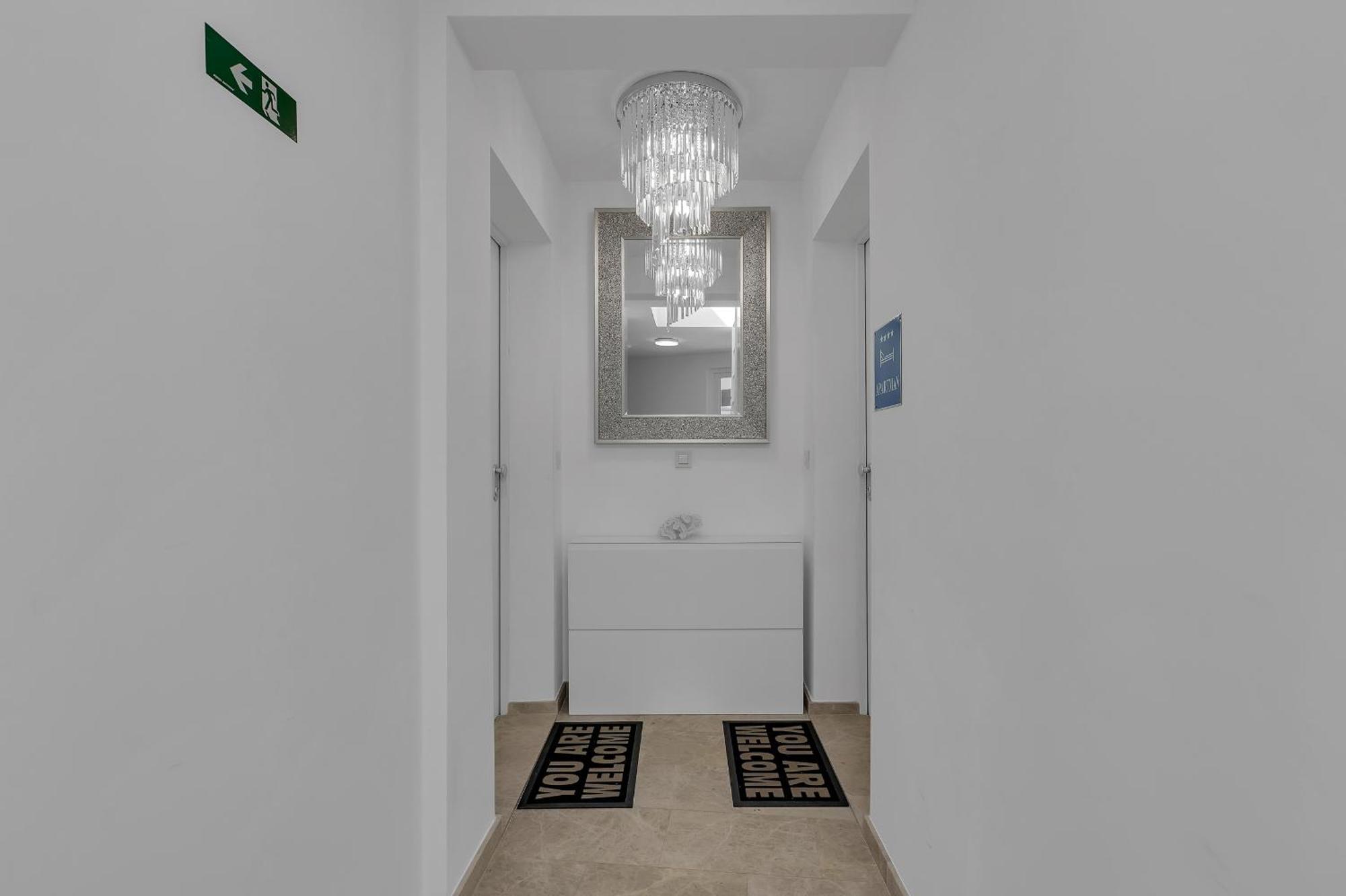 Appartamento Exclusive Penthouse Big Blue With Private Jacuzzi Makarska Esterno foto