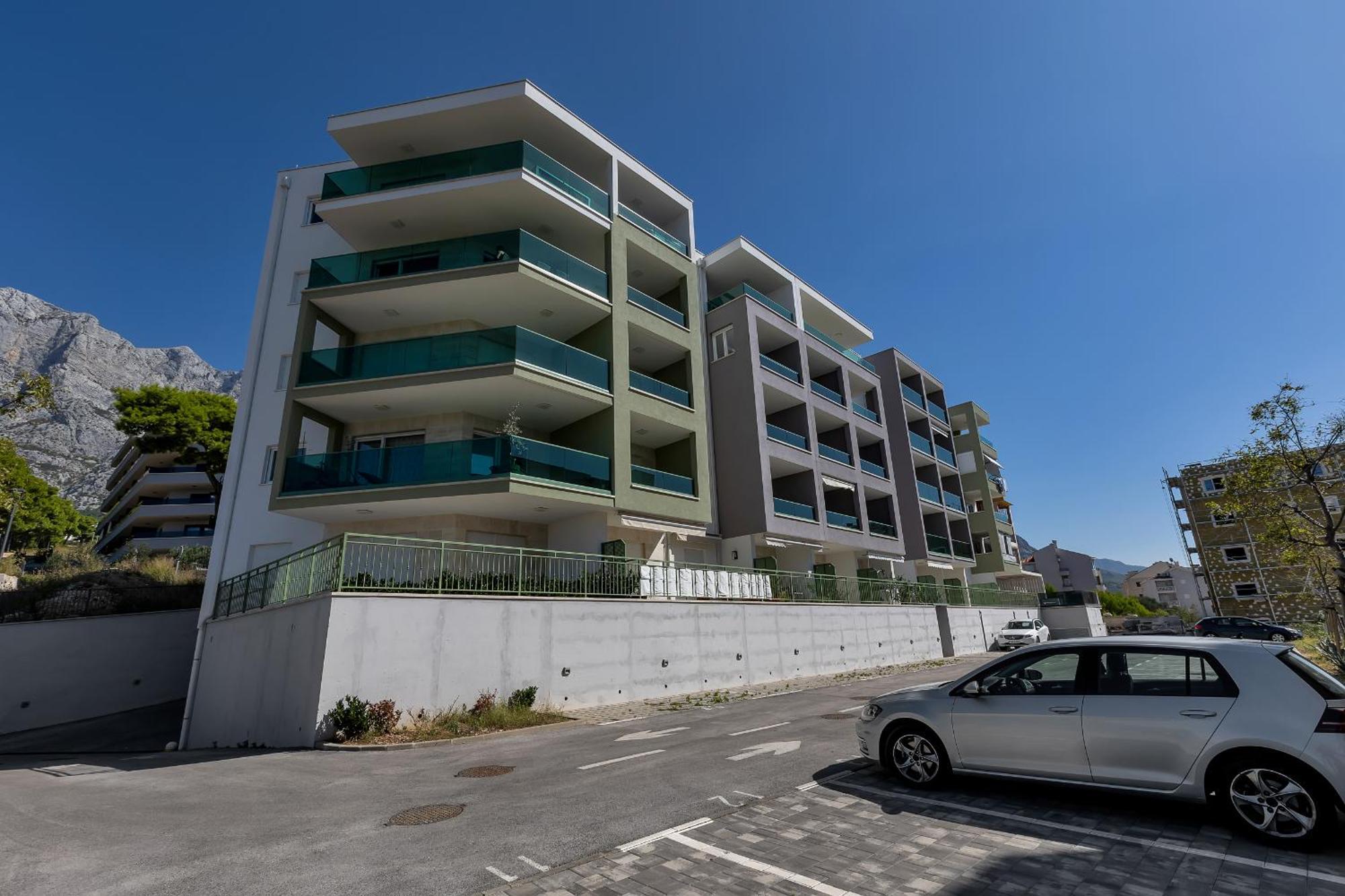 Appartamento Exclusive Penthouse Big Blue With Private Jacuzzi Makarska Esterno foto
